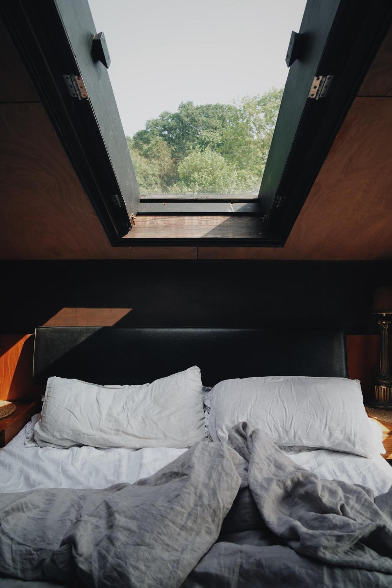 Two Unique Cabins Wrapped In Beautiful Welsh Scenery Presteigne Exteriör bild